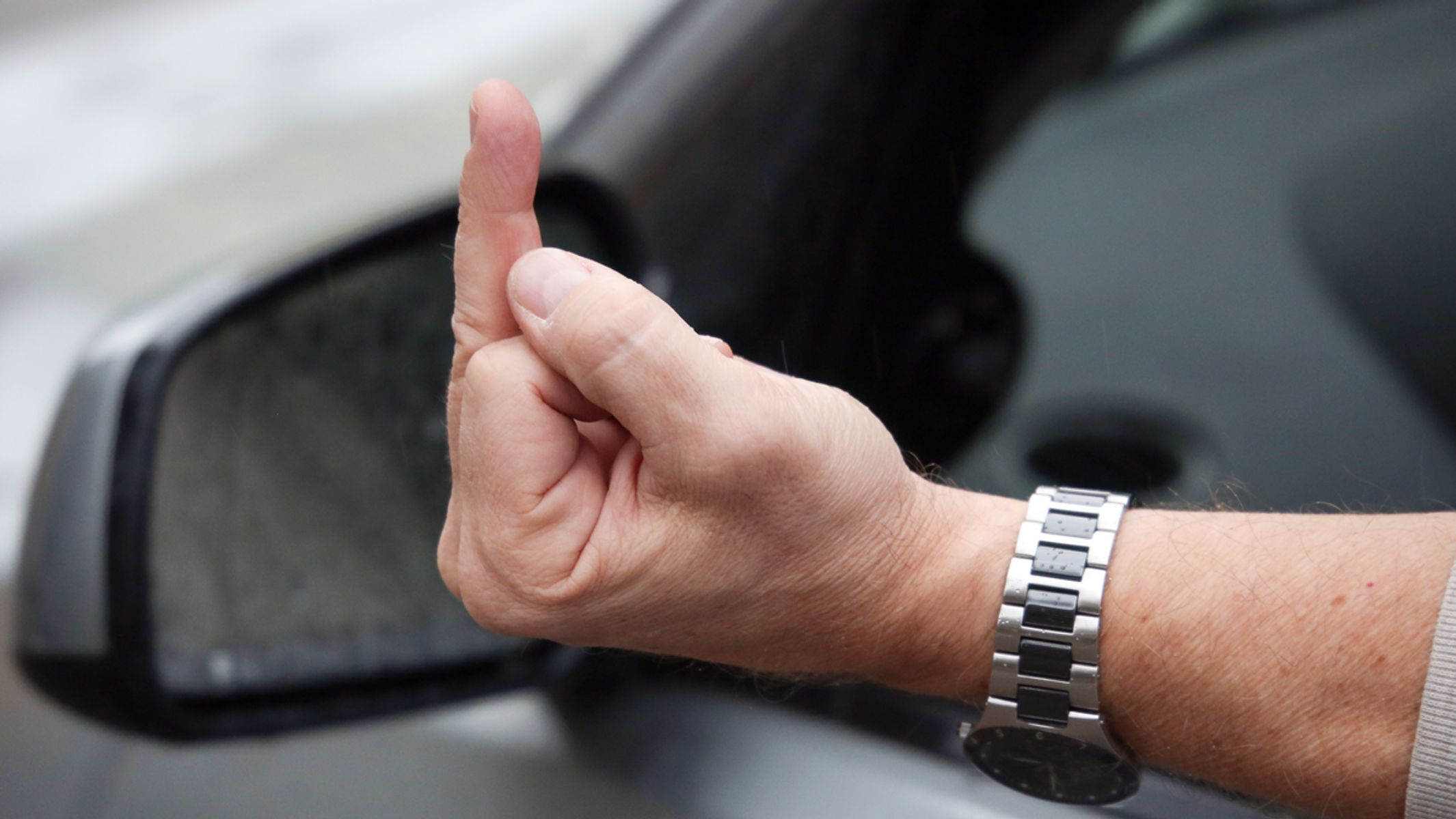 Mittelfinger für Blitzer: 75-fache Strafe für BMW-Fahrer