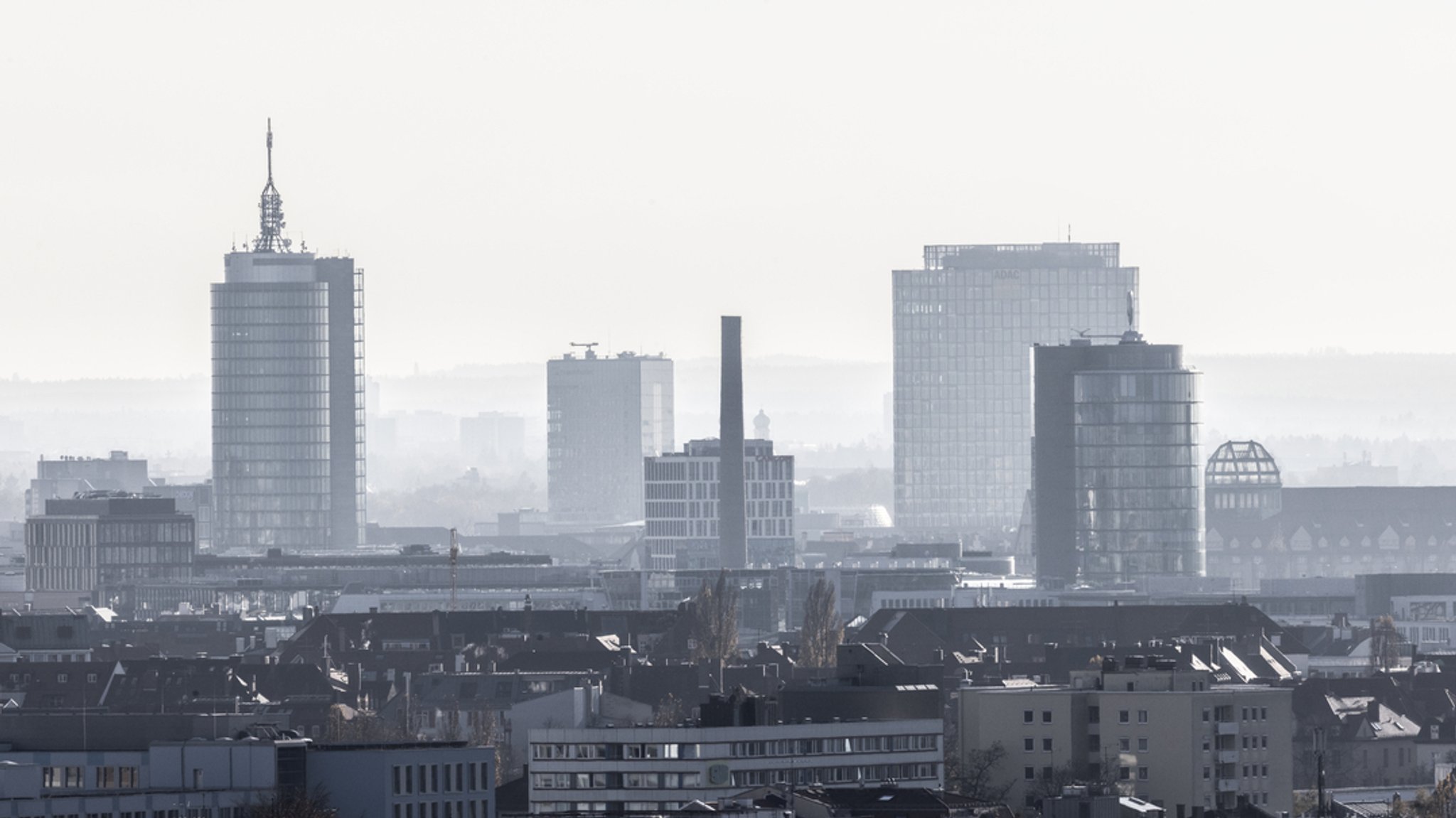 Ausblick auf einen Teil der Münchner Finanz-Gebäude