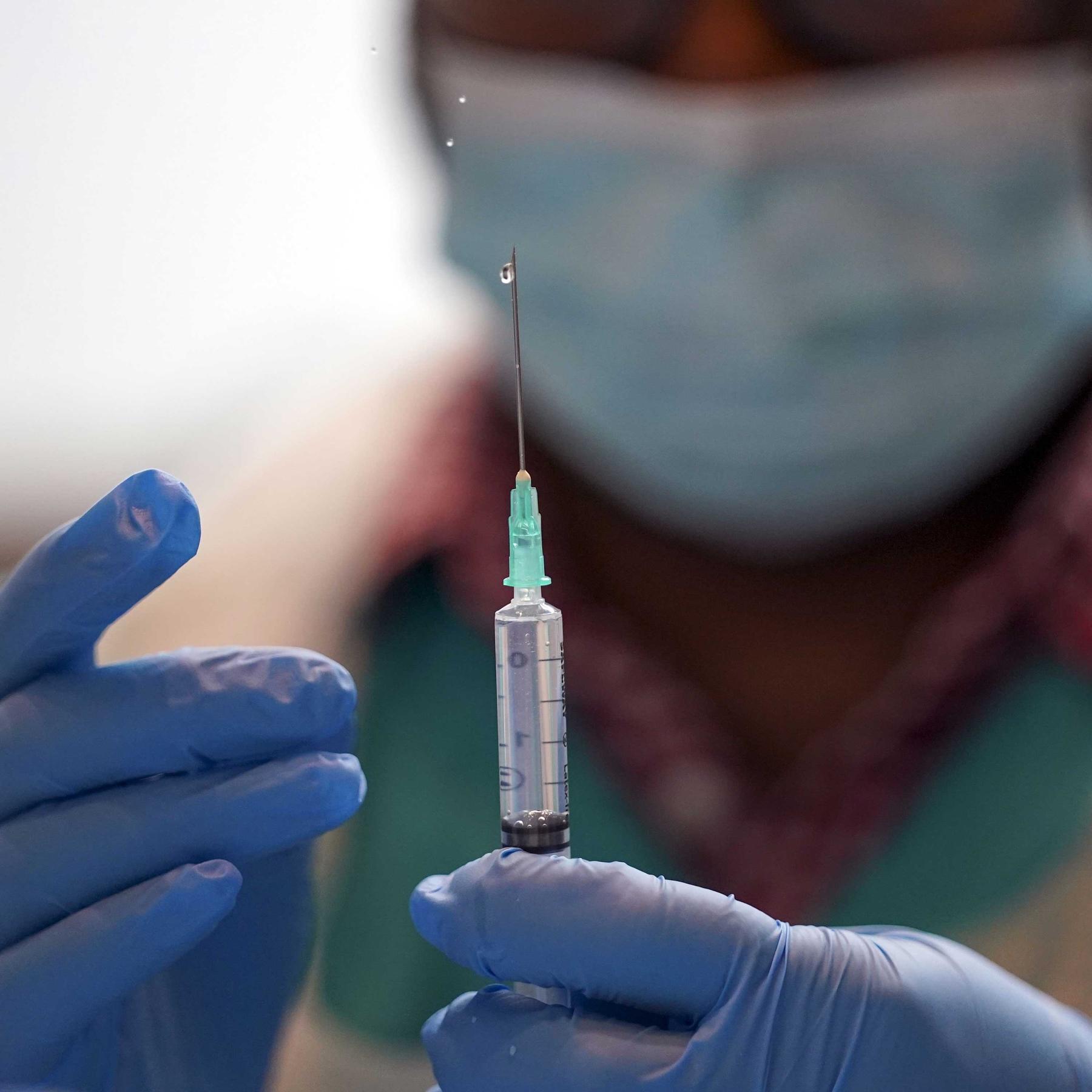 Booster-Impfung, Neue Gewächshäuser, Lasker Award, Programmierkurs in Uganda