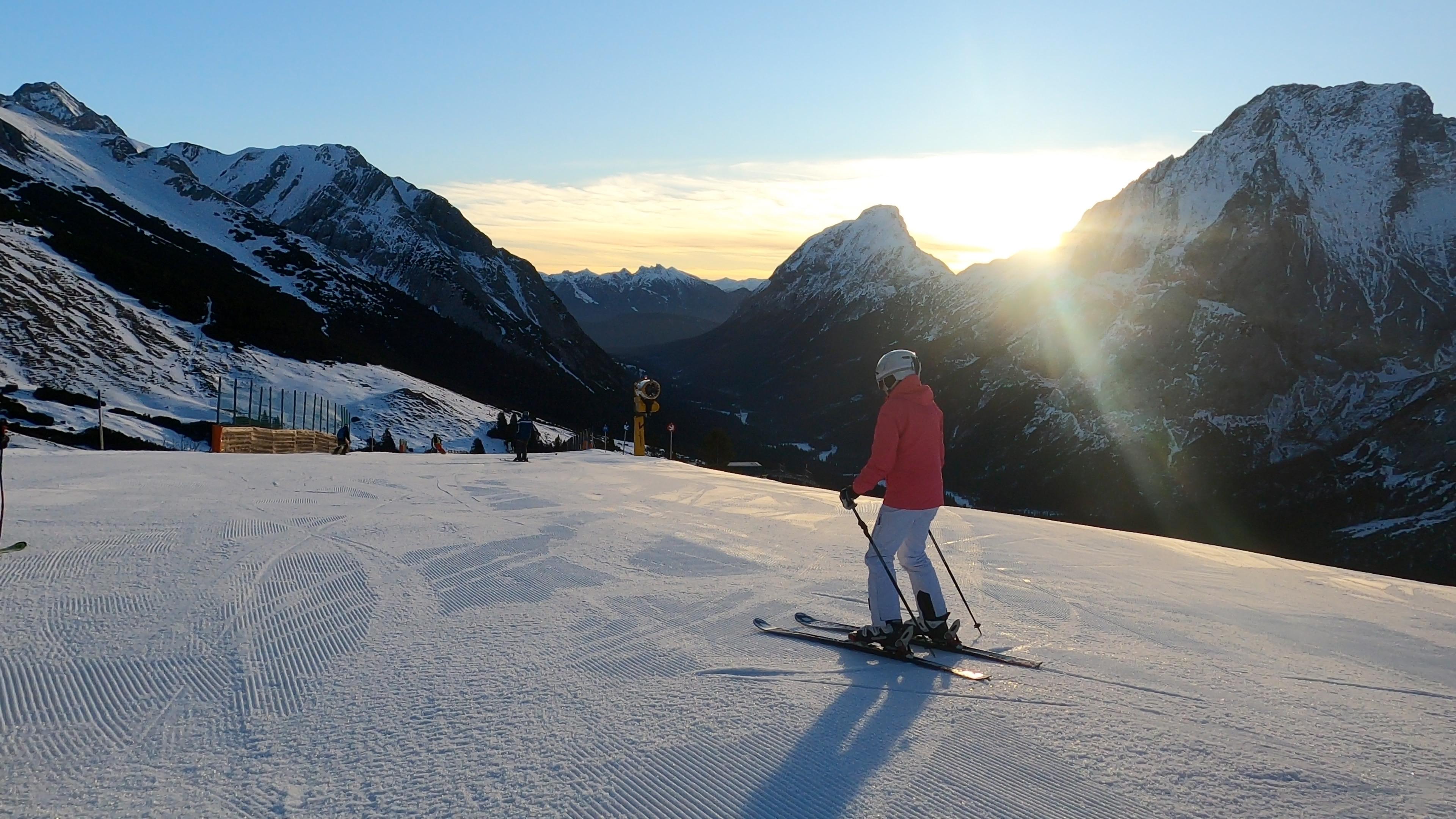 Skipanorama in den Bergen  
