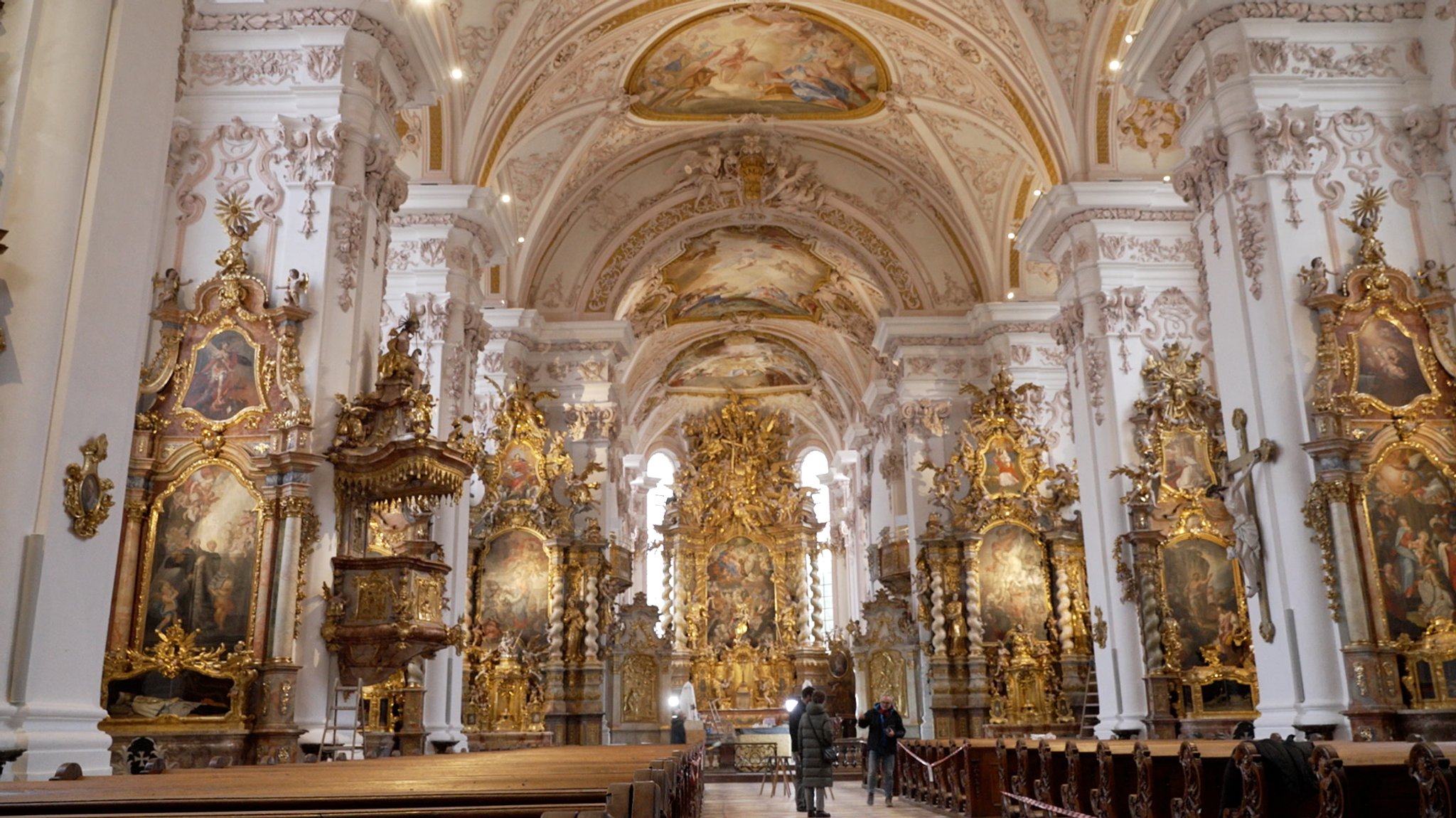 Die prunkvolle Kirche Mariä Himmelfahrt in Aldersbach