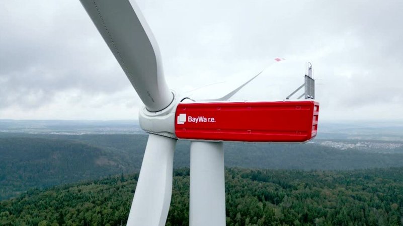 Eine Windkraftanlage der BayWa r.e. | Bild: BR Eine Windkraftanlage der BayWa r.e.