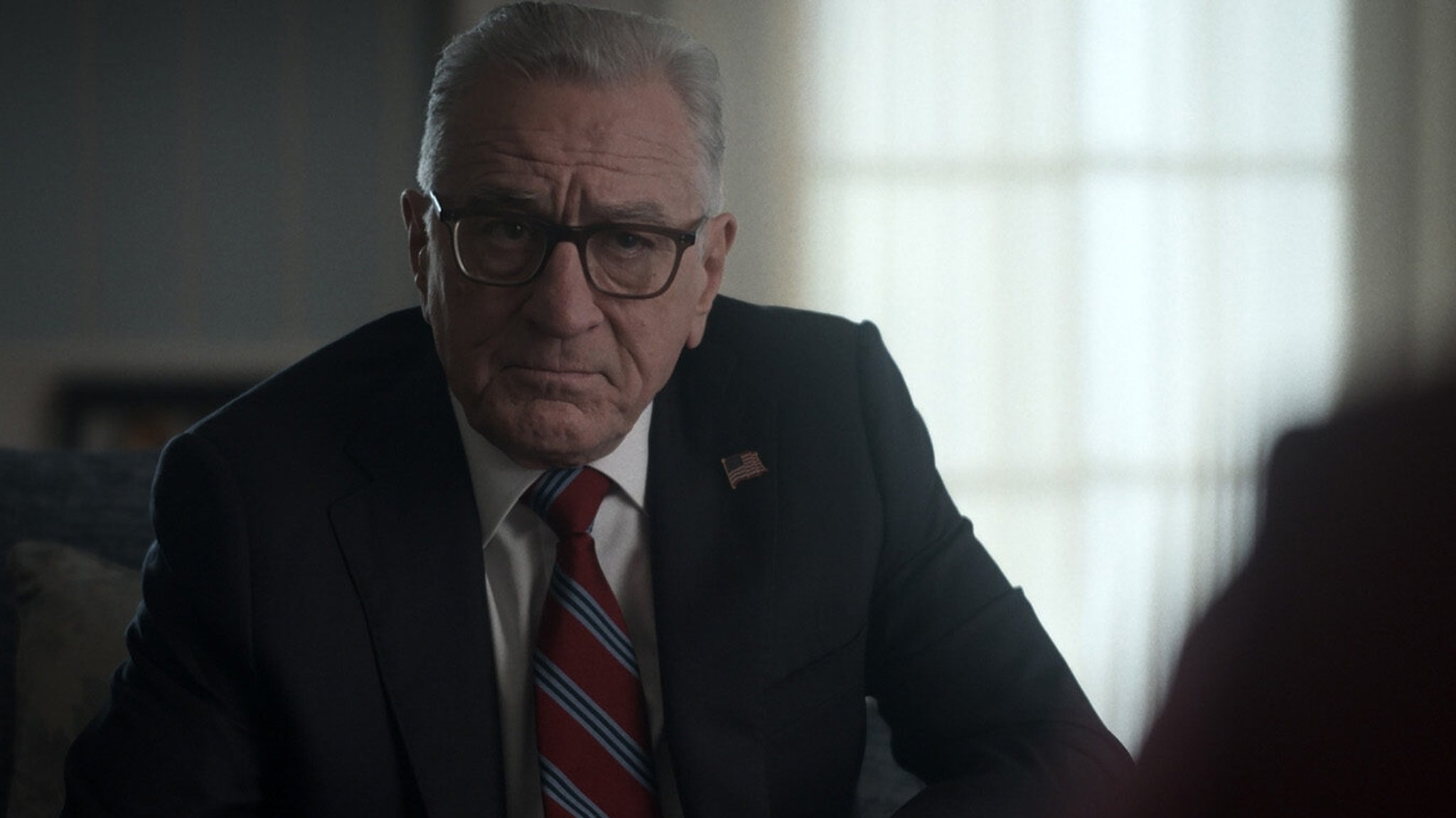 Ex-US-Präsident George Mullen in der Netflix-Serie "Zero Day"