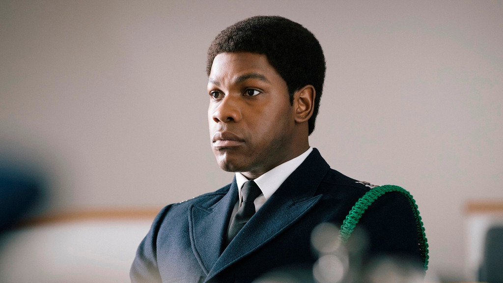  Leroy Logan (John Boyega) trägt die Polizeiuniform mit Stolz.