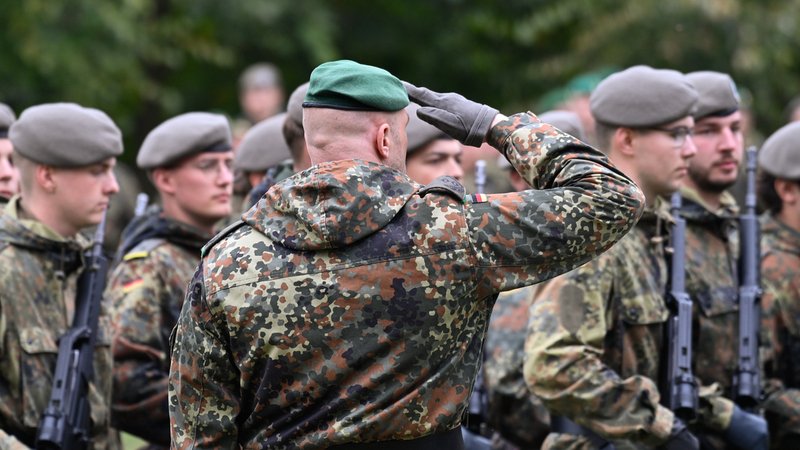 Bundeswehrsoldaten | Bild: picture alliance/dpa | Klaus-Dietmar Gabbert Bundeswehrsoldaten