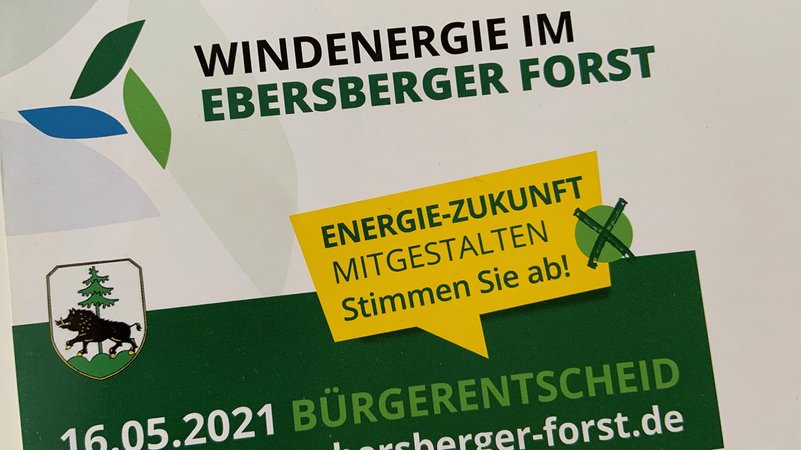 Vorderseite der Infobroschüre zum Bürgerentscheid Windenergie im Ebersberger Forst