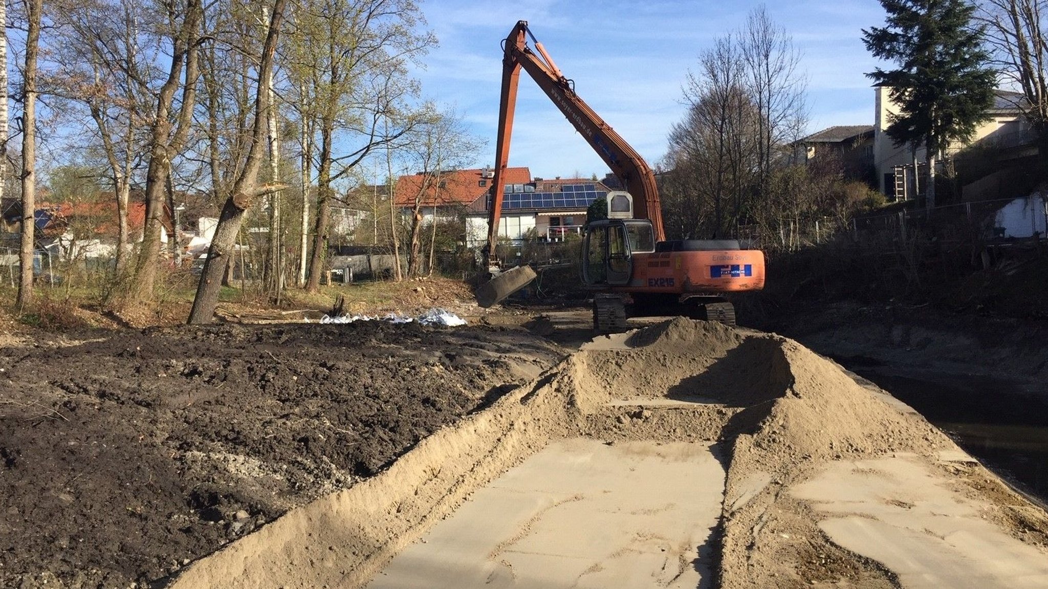 Das Sprengkommando hatte die Panzerabwehrmine in ein Becken aus 120 Tonnen Sand gelegt.