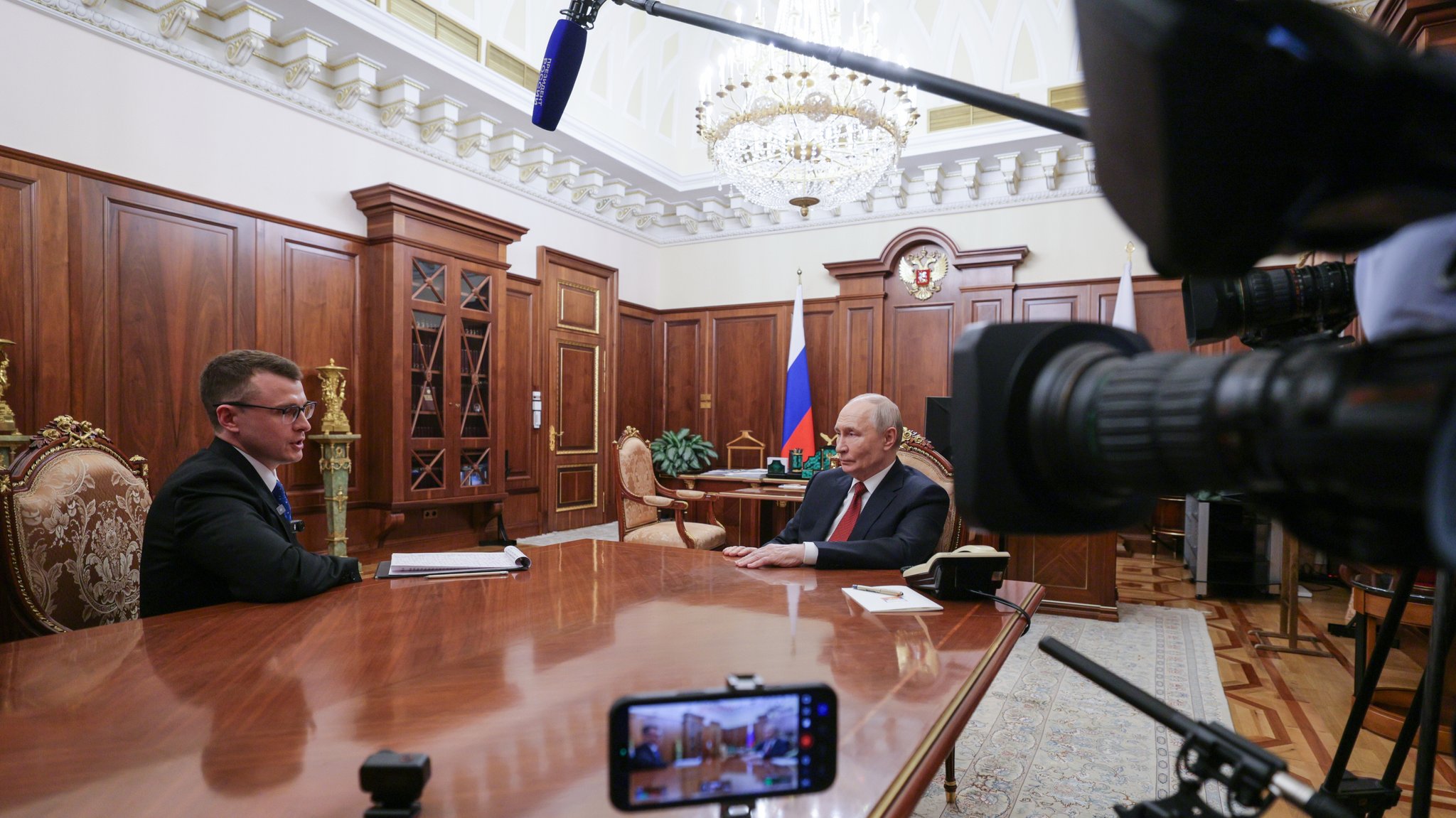 "Neurotischer Mikro-Manager": Herber Spott für Putin-Interview