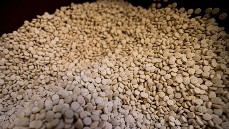 Symbolbild: Von der Polizei festgesetztes Captagon | Bild: picture alliance / FOTOGRAMMA | napolipress Symbolbild: Von der Polizei festgesetztes Captagon