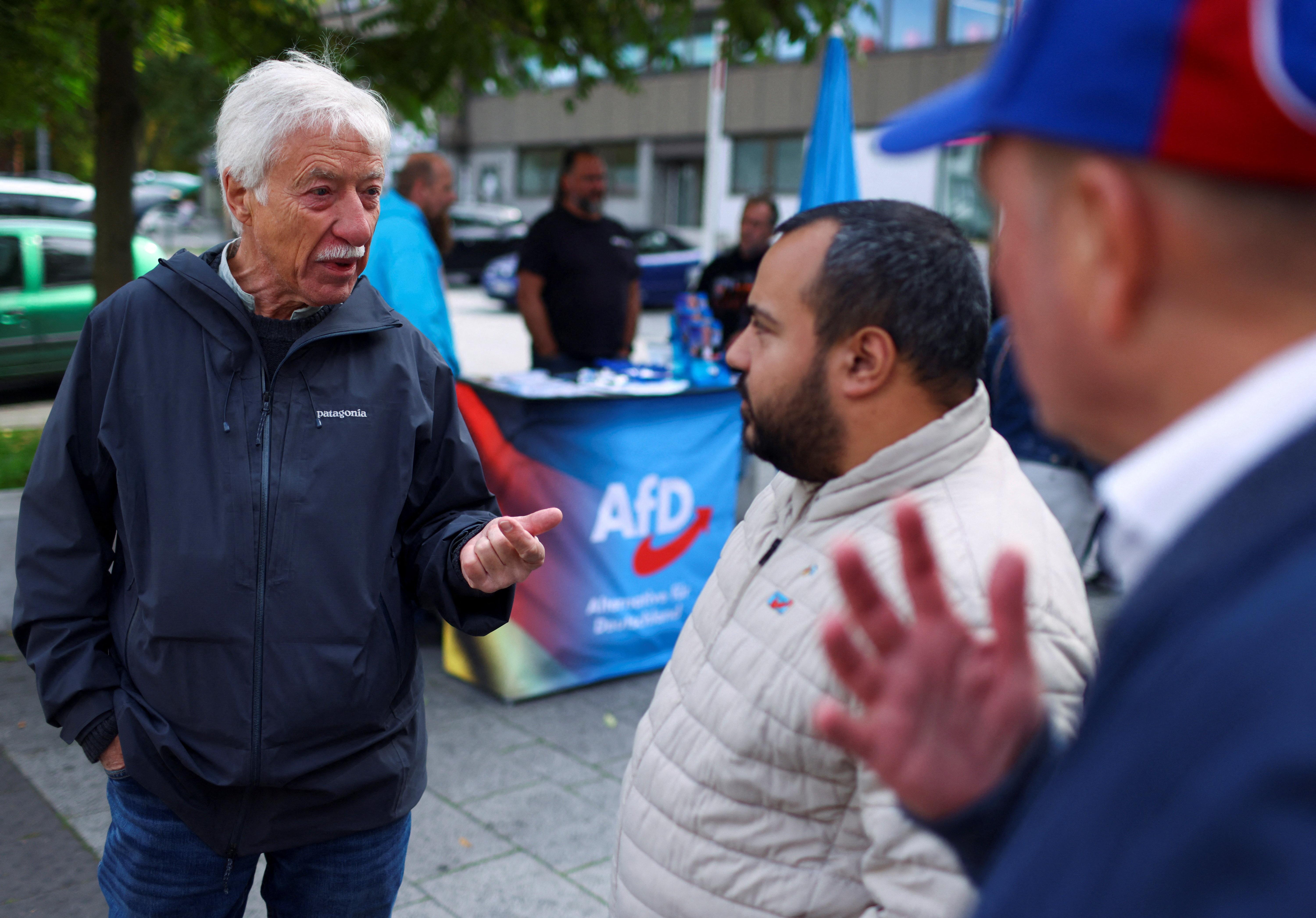 Norbert Emmerich (l.), AfD-Kandidat in Gelsenkirchen