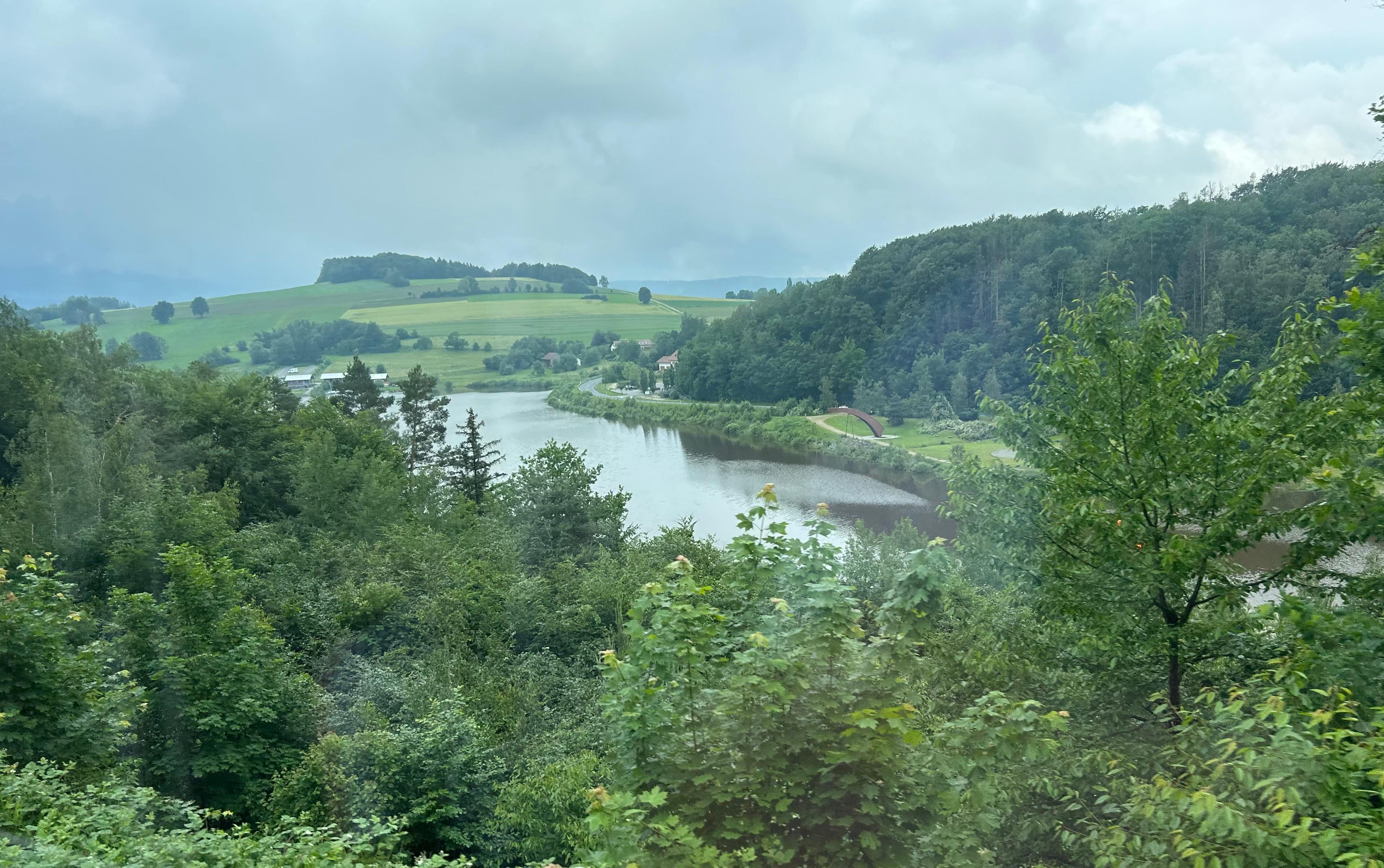 Der Drachensee bei Furth im Wald während der Unwetter am ersten Juni-Wochenende 2024.