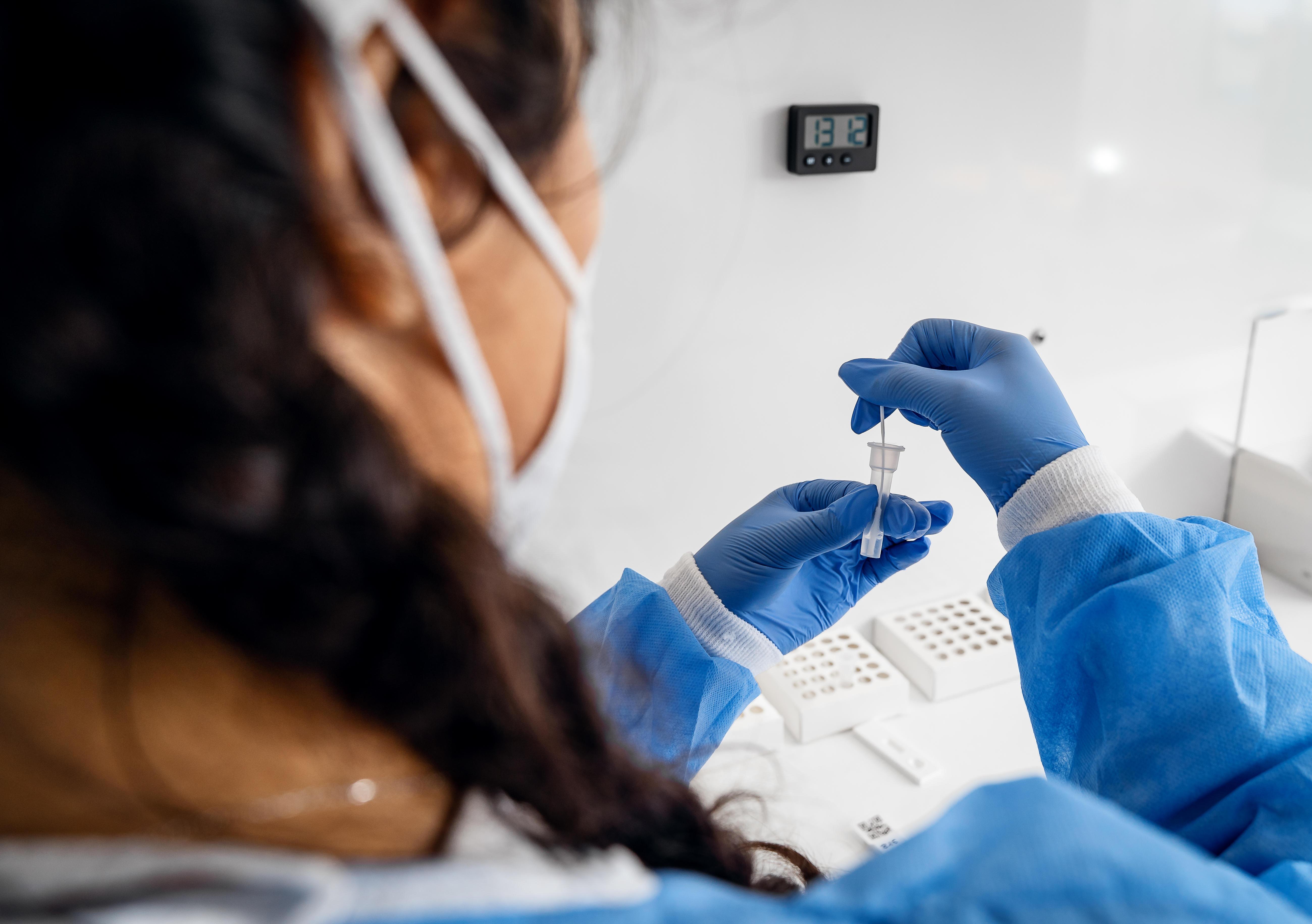 Laboruntersuchung (Symbolbild)