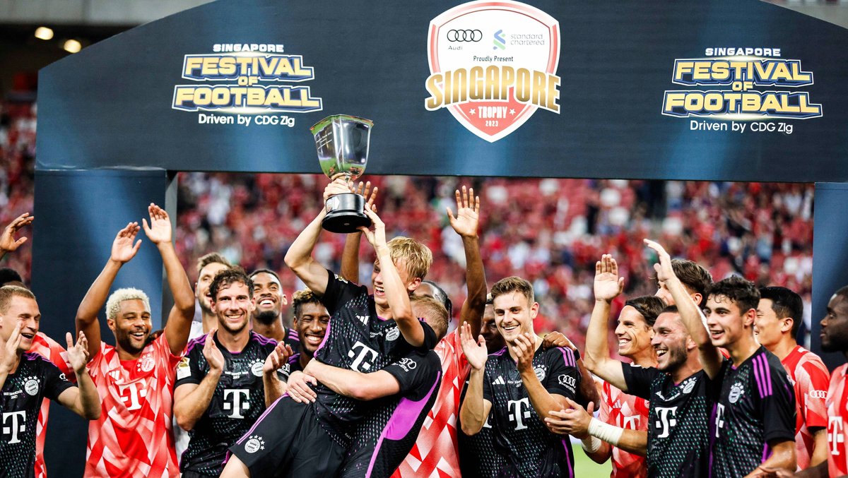 Der FC Bayern auf der Sommer-Tour in Singapur