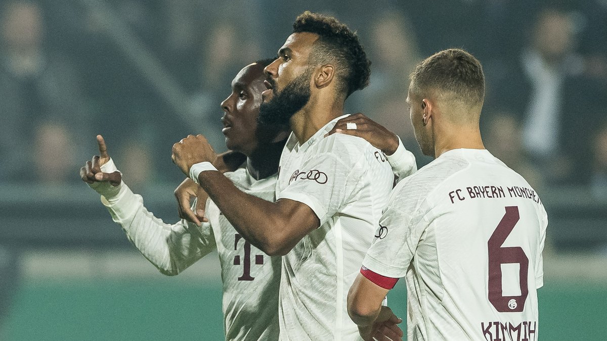 DFB-Pokal: FC Bayern locker weiter - Gnabry mit Unterarmbruch