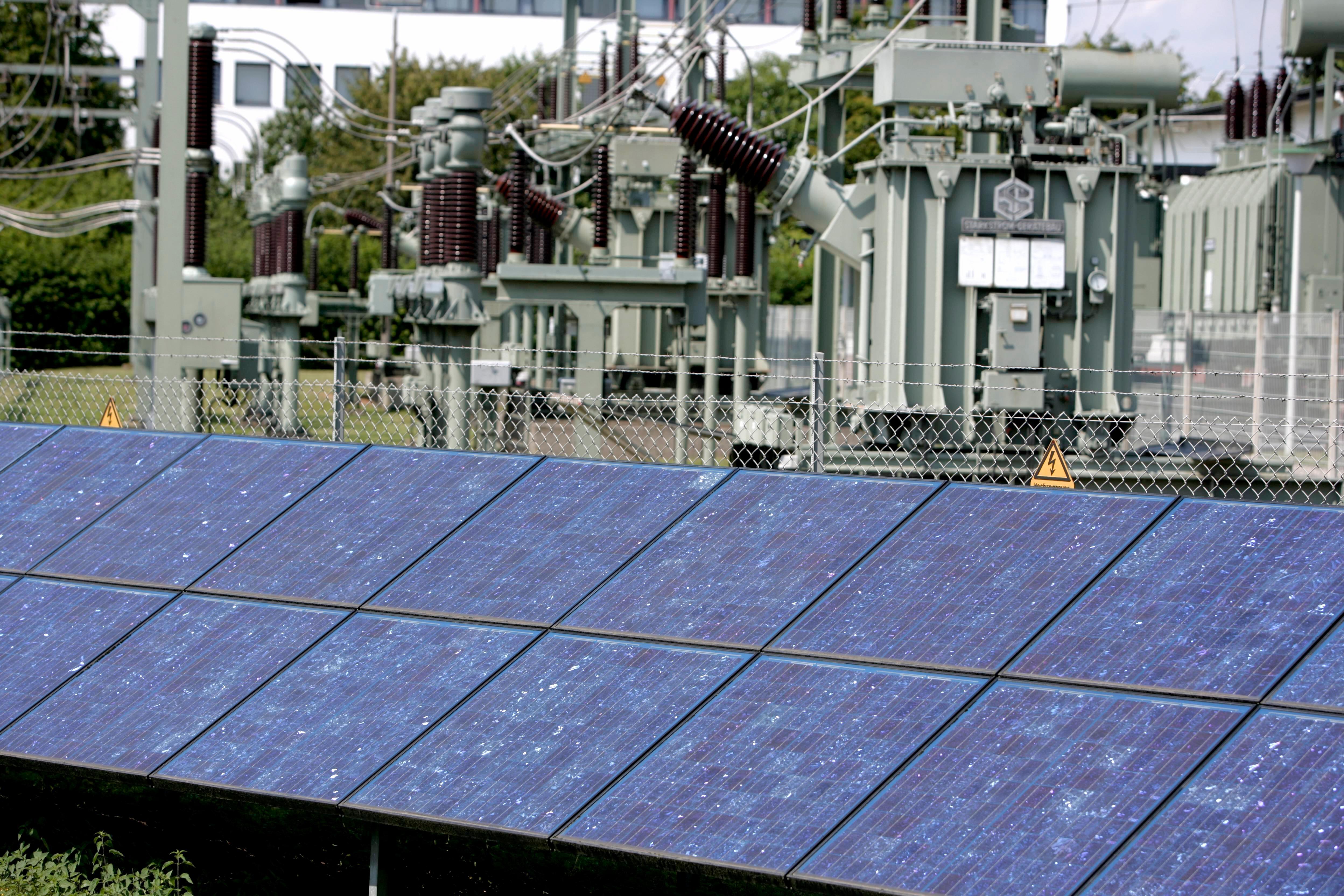 Solarpark und Umspannwerk