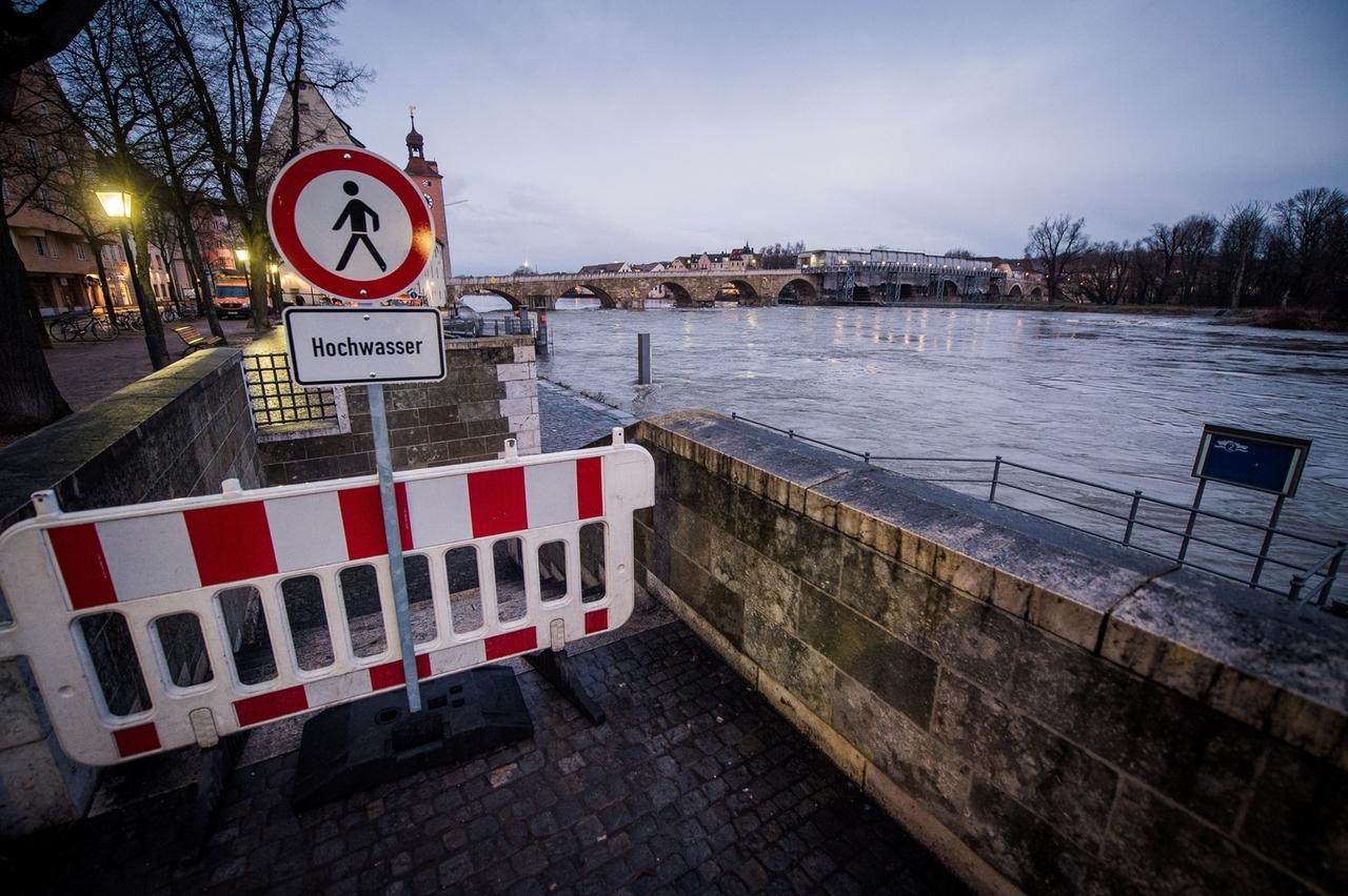 Hochwasserlage Angespannt: Viele Einsätze In Ostbayern | BR24