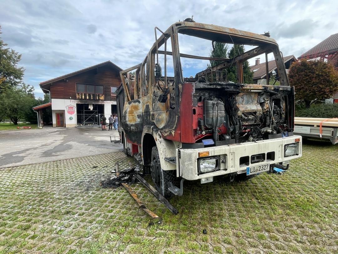 Ausgebranntes Feuerwehrauto in Simmerberg