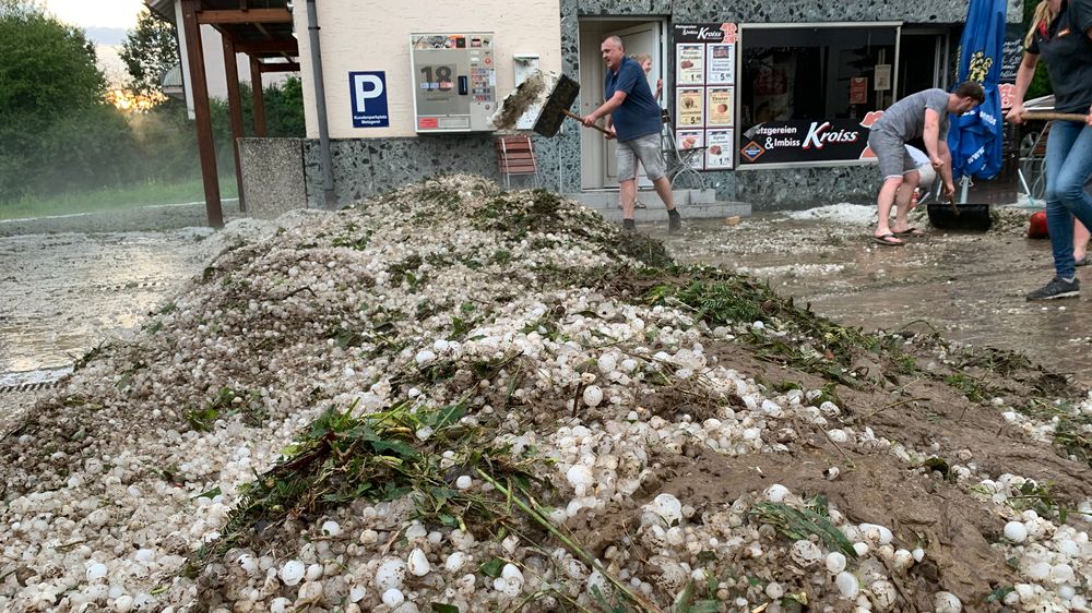 Erneut schwere Unwetter über Niederbayern: Große Schäden ...