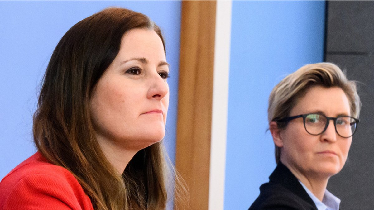 Janine Wissler will die Linkspartei nach dem Rücktritt von Co-Chefin Susanne Henning-Wellsow alleine weiterführen