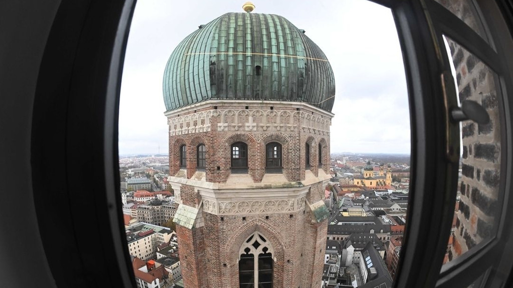 Turm der Münchner Frauenkirche  (Symbolbild)