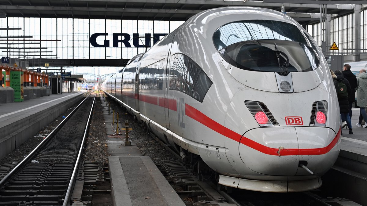 Bahn kündigt wegen Lokführerstreik Notfahrplan an