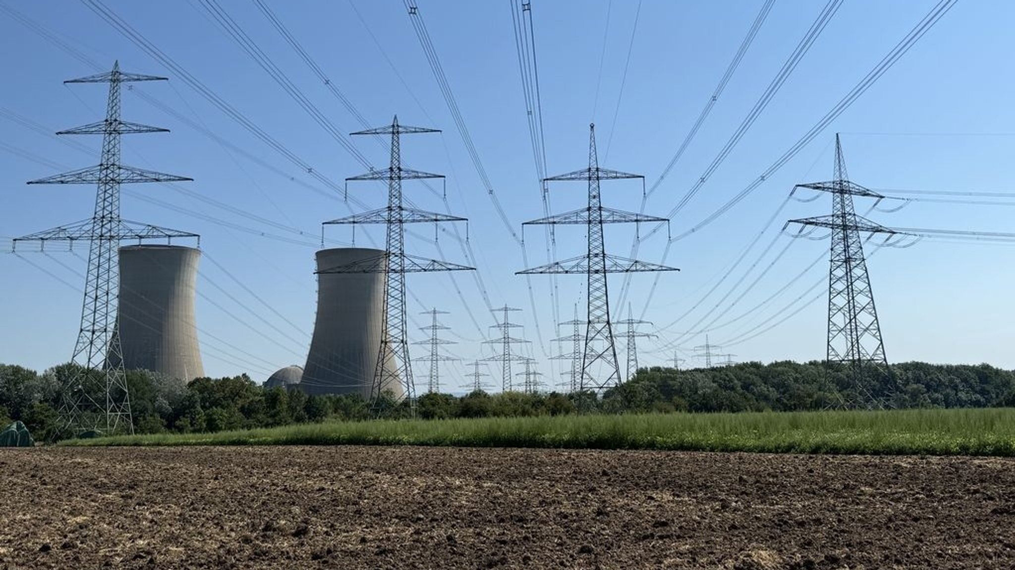 Kühltürme am Kernkraftwerk Grafenrheinfeld