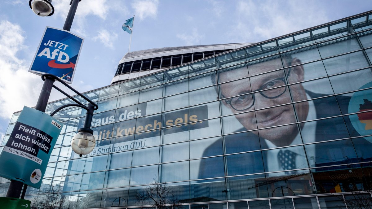 Wie die CDU die Brandmauer aufbaute - und wie sie Risse bekam