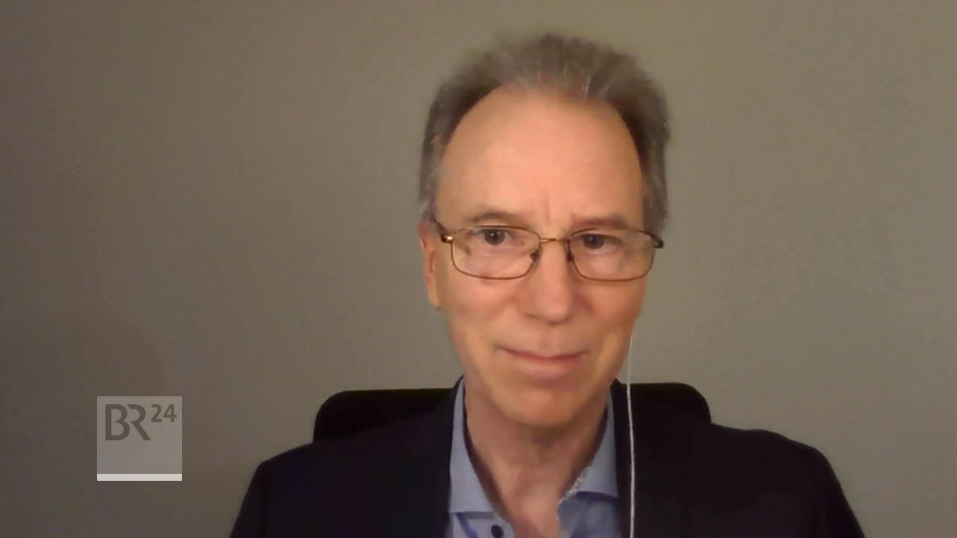 Energieexperte Prof. Bruno Burger vom Fraunhofer-Institut für Solare Energiesysteme ISE in Freiburg