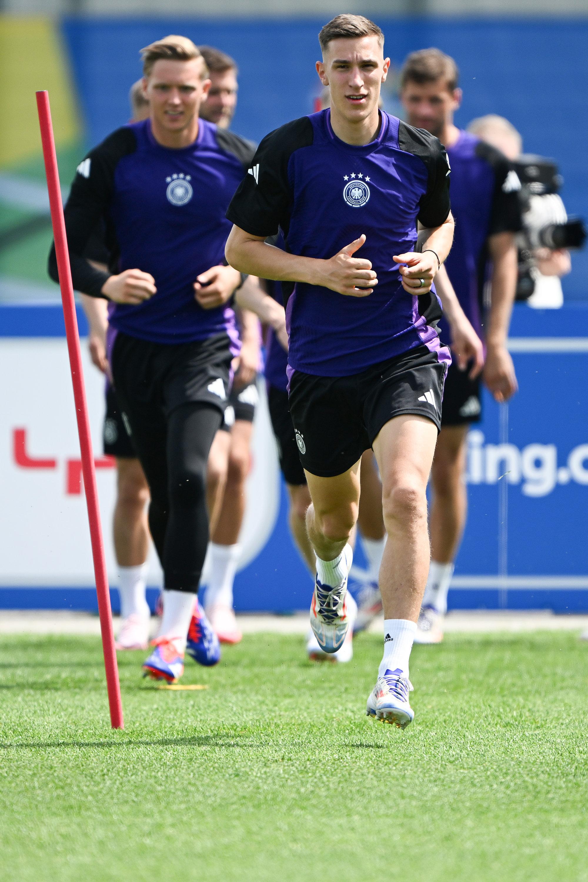 18.06.2024, Bayern, Herzogenaurach: Fußball, UEFA Euro 2024, EM, Vorrunde, Abschlusstraining Deutschland, Deutschlands Nico Schlotterbeck läuft während einer Trainingseinheit. 