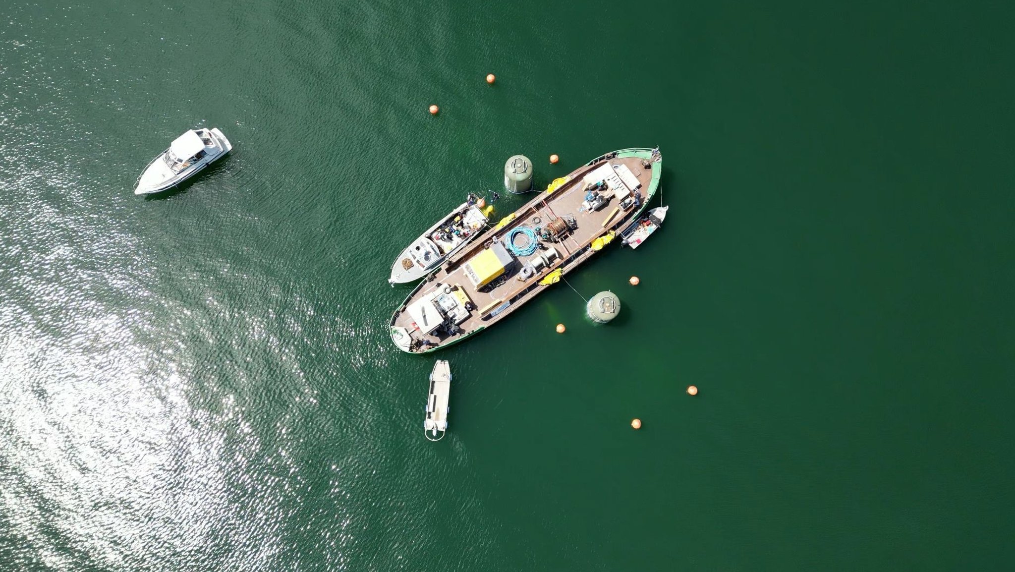 Schiffe an der Bergestelle im Bodensee