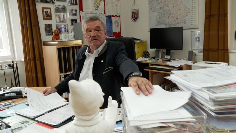 Jürgen Fundke, Bürgermeister in Bad Griesbach | Bild: Laura Finnemann/BR Jürgen Fundke, Bürgermeister in Bad Griesbach