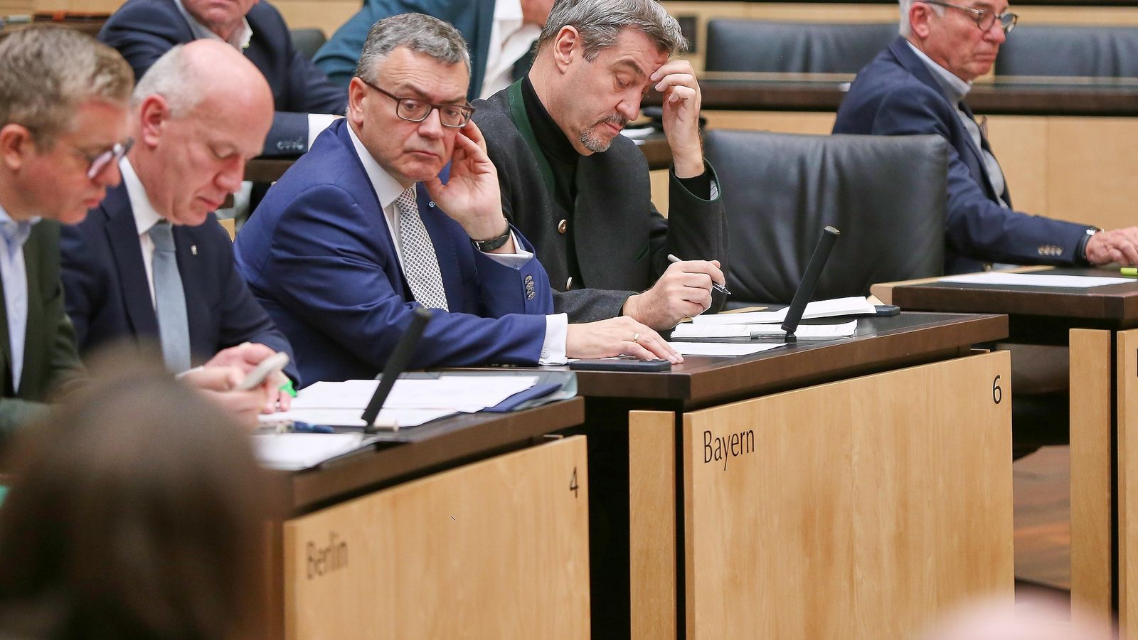 CSU increases pressure on capital city funding - | Legal experts skeptical