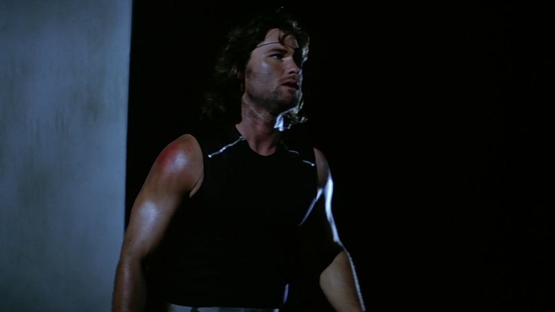 Die Rolle, die ihn weltberühmt machte: Kurt Russell als "Die Klapperschlange" Snake Plissken (Filmszene).