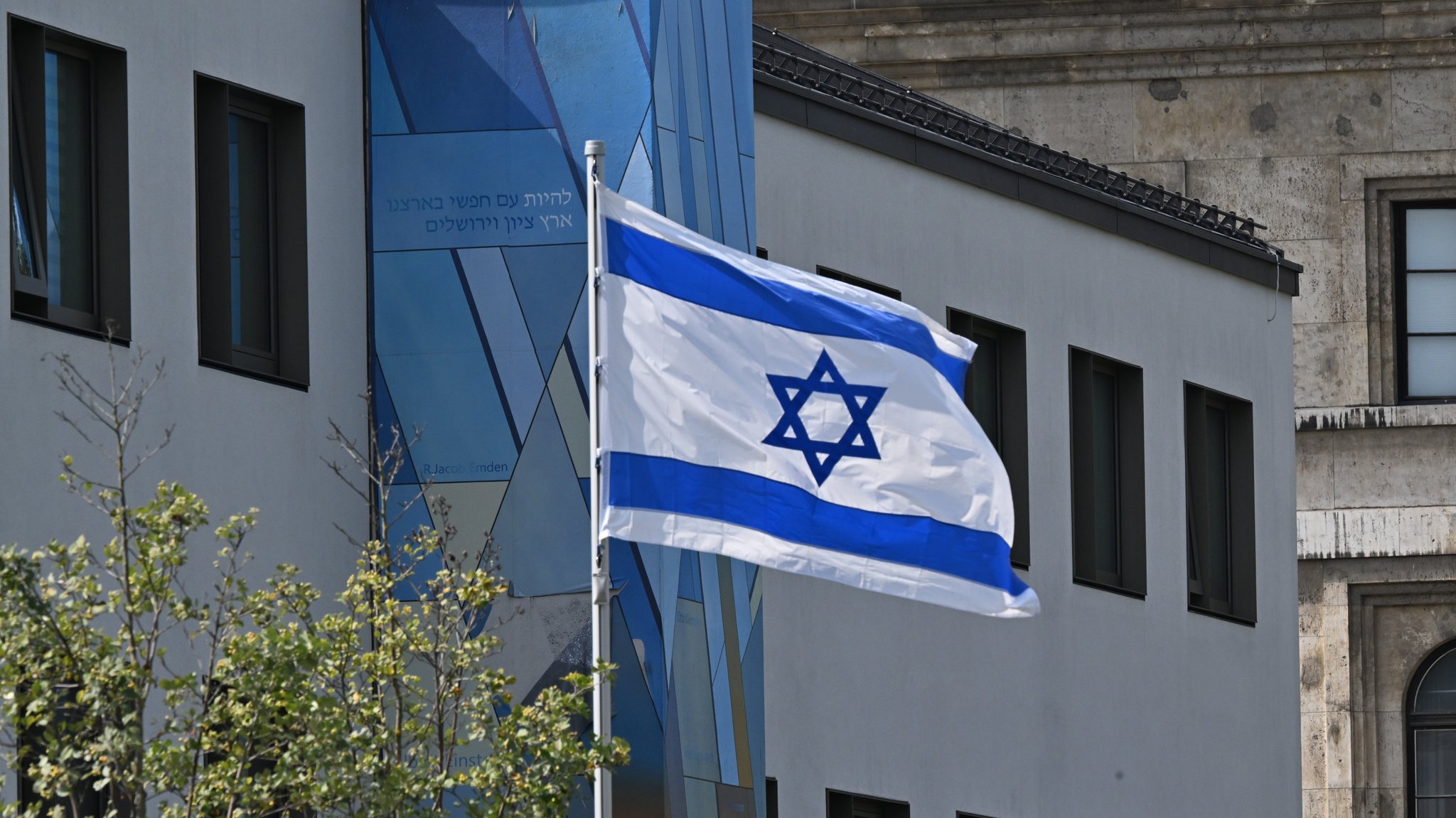 24-Jähriger wirft Steine auf israelisches Konsulat in München