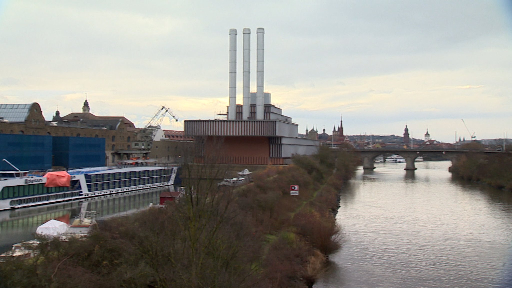 Das Heizkraftwerk (HKW) in Würzburg