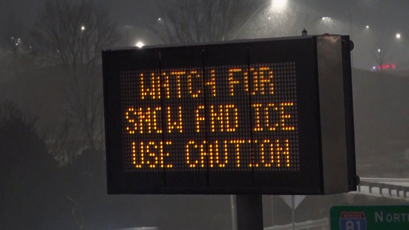 Ein heftiger Wintersturm sorgt in den USA für Chaos. | Bild: BR Ein heftiger Wintersturm sorgt in den USA für Chaos.