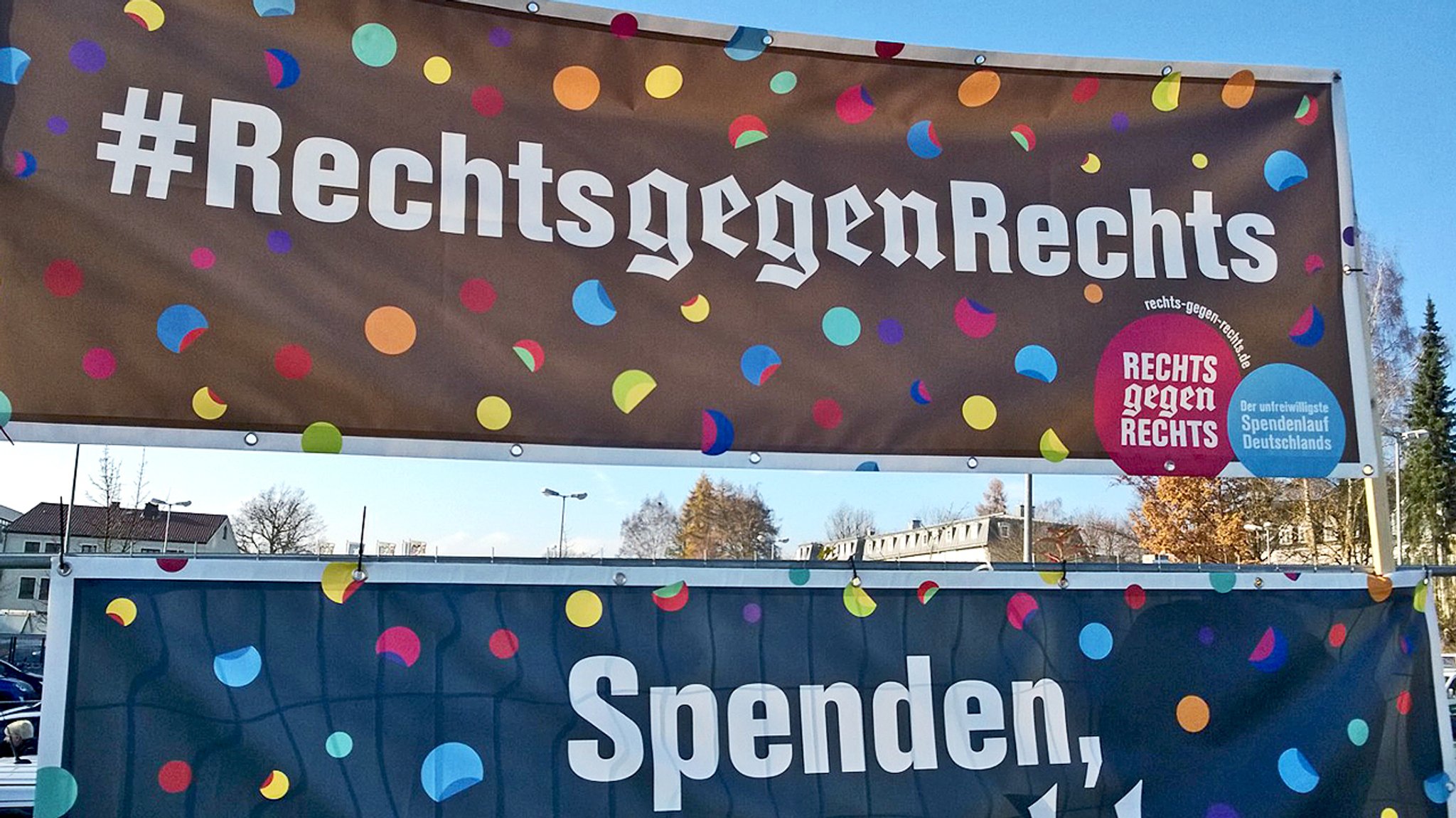 (Archivbild) "Spendenlauf" für Neonazis in Wunsiedel | Bild: BR/Markus Feulner (Archivbild) "Spendenlauf" für Neonazis in Wunsiedel