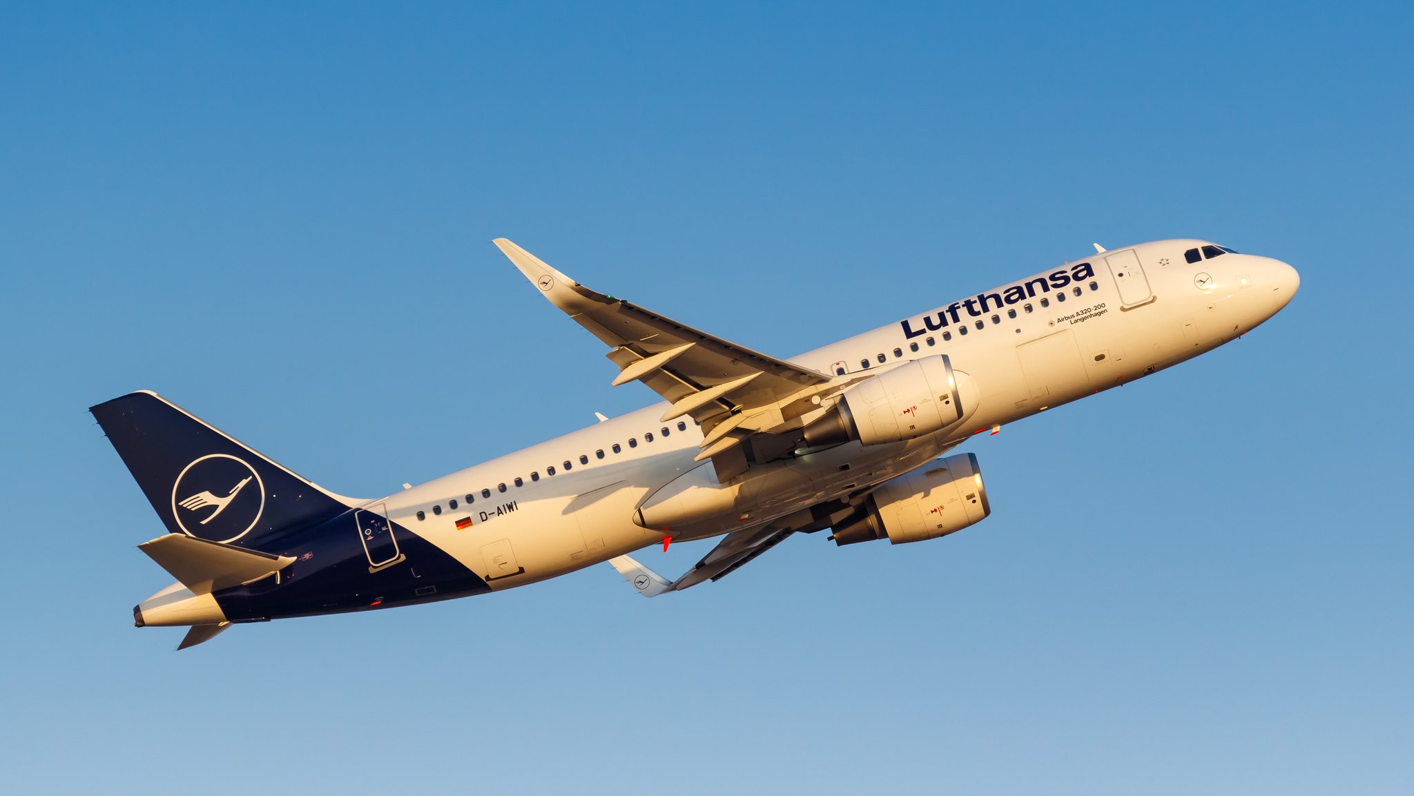 Nach Notrutschen-Einsatz bei Lufthansa: Alle Passagiere wohlauf
