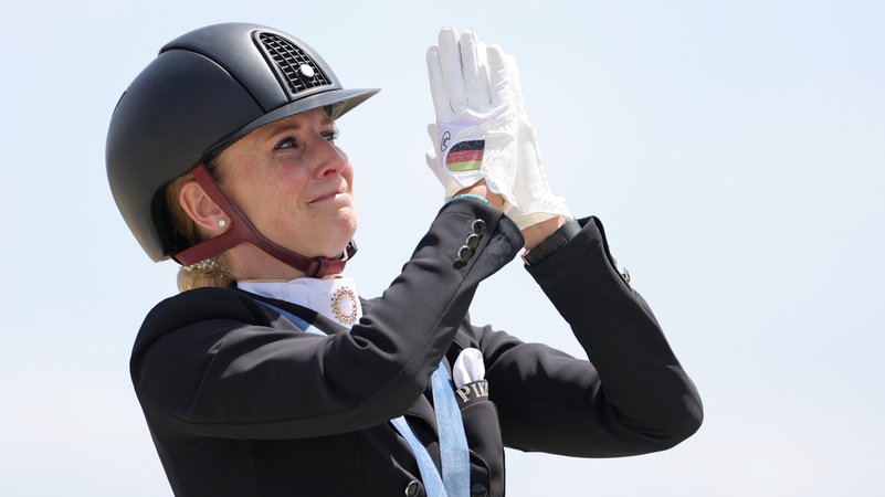 Jessica von Bredow-Werndl | Bild: picture-alliance/dpa Jessica von Bredow-Werndl