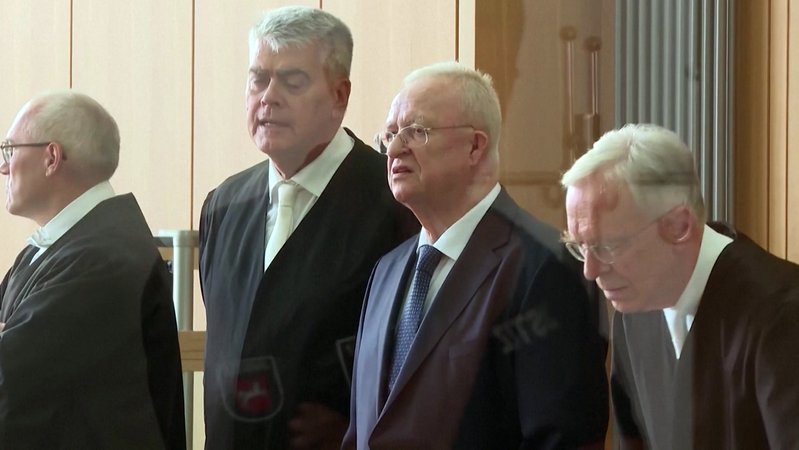 In Braunschweig steht seit heute Martin Winterkorn vor Gericht. | Bild: BR In Braunschweig steht seit heute Martin Winterkorn vor Gericht.