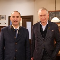 Mit Hubert Aiwanger und Christian Springer | Bild: A.H. Schroll