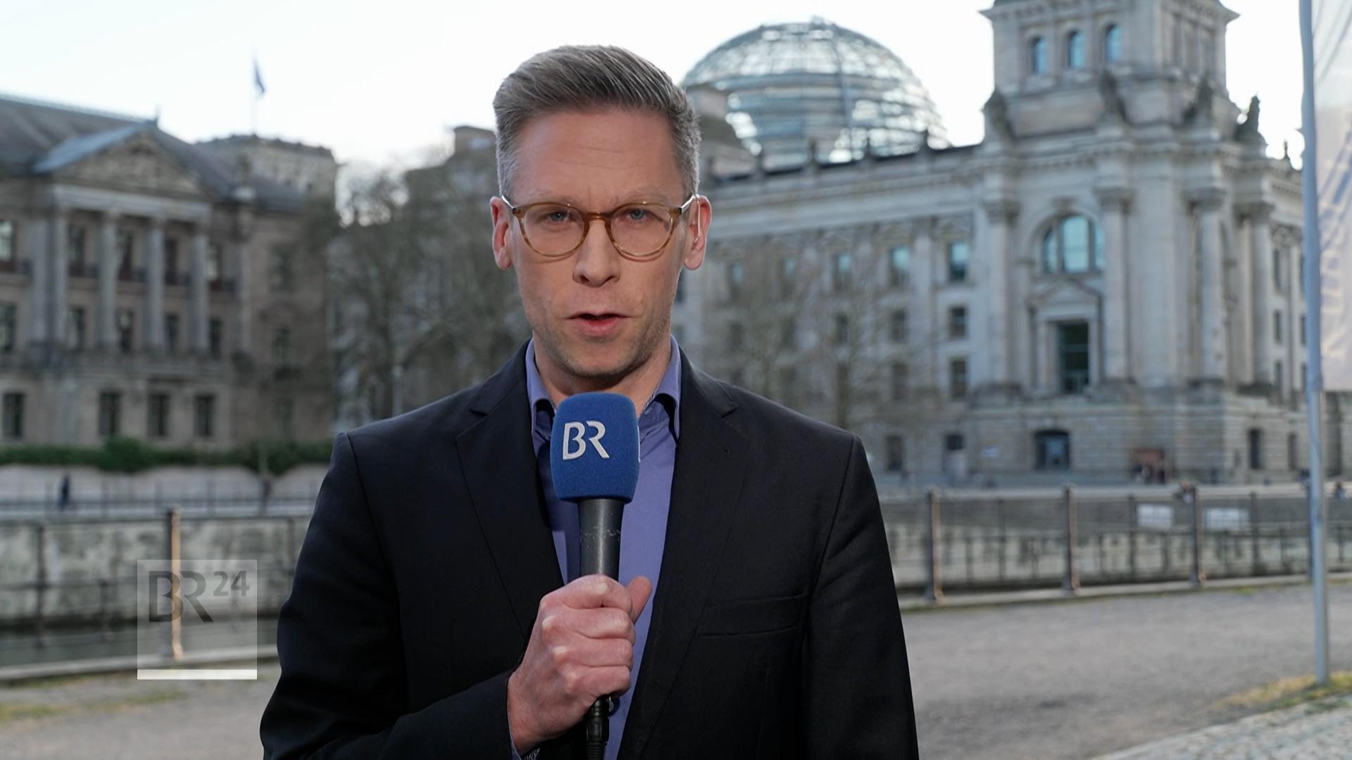 Im Video: BR-Hauptstadtkorrespondent Björn Dake zu den Äußerungen von BAMF-Präsident Sommer