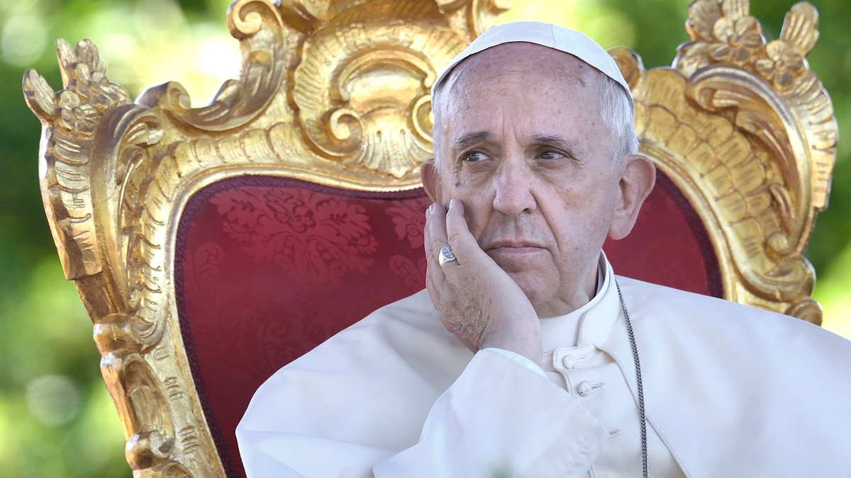 Wegen eines drohenden Darmverschlusses wurde Papst Franziskus notoperiert