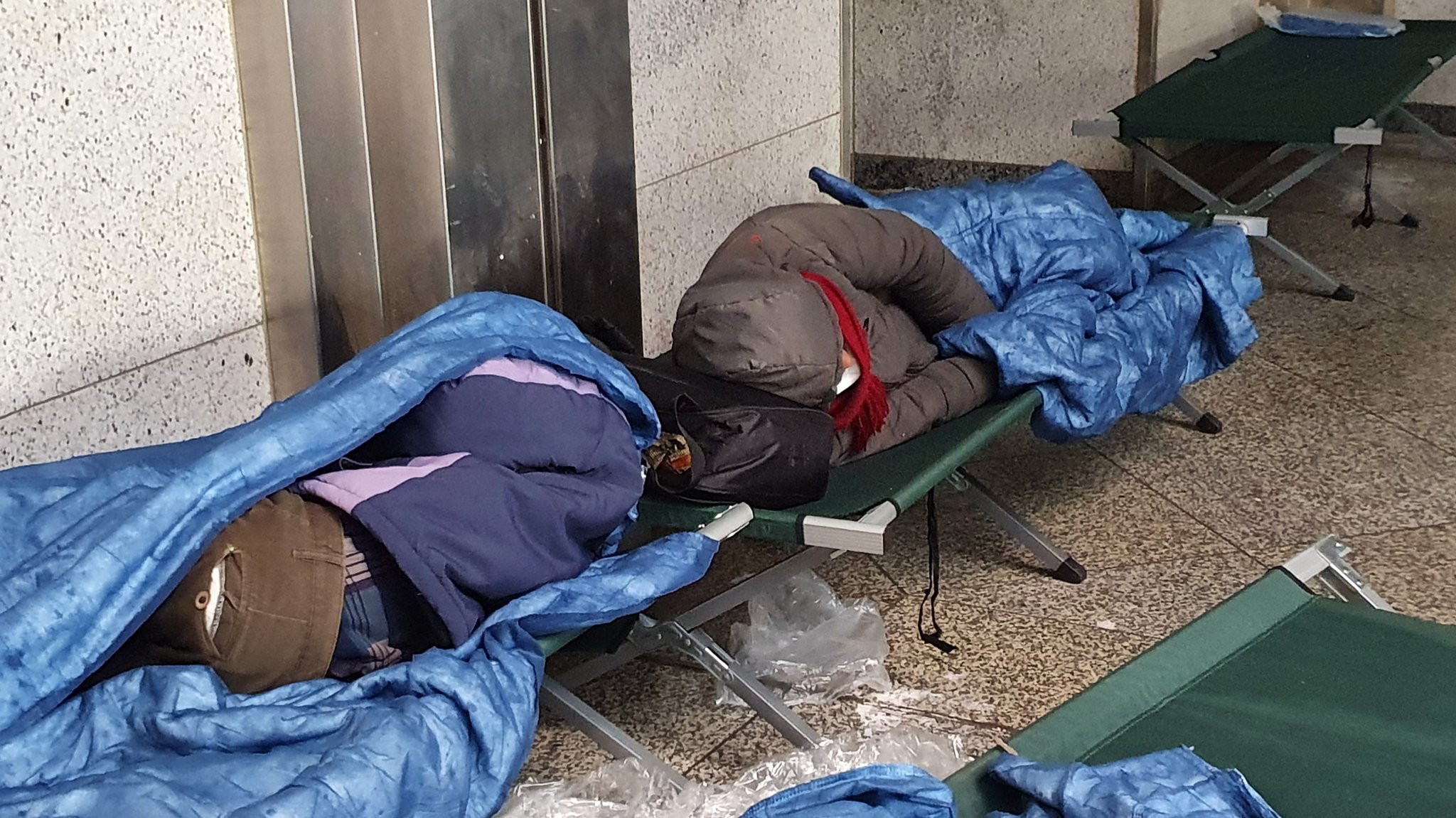 Notschlafstätte in der ehemaligen "Osteria" im Münchner Hauptbahnhof