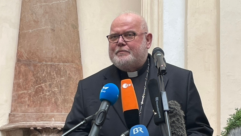 Kardinal Marx nimmt Stellung zum Tod von Papst Benedikt XVI. | Bild: BR/Anna Parschan Kardinal Marx nimmt Stellung zum Tod von Papst Benedikt XVI.