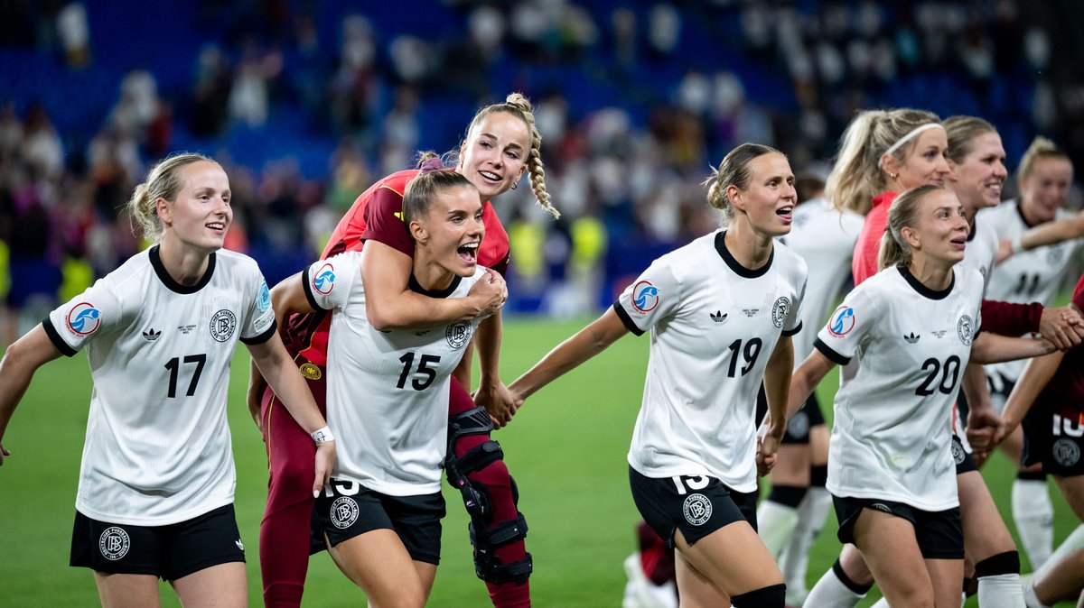 Titel, Tränen, Emotionen: 2025 war ein bewegendes Sportjahr 