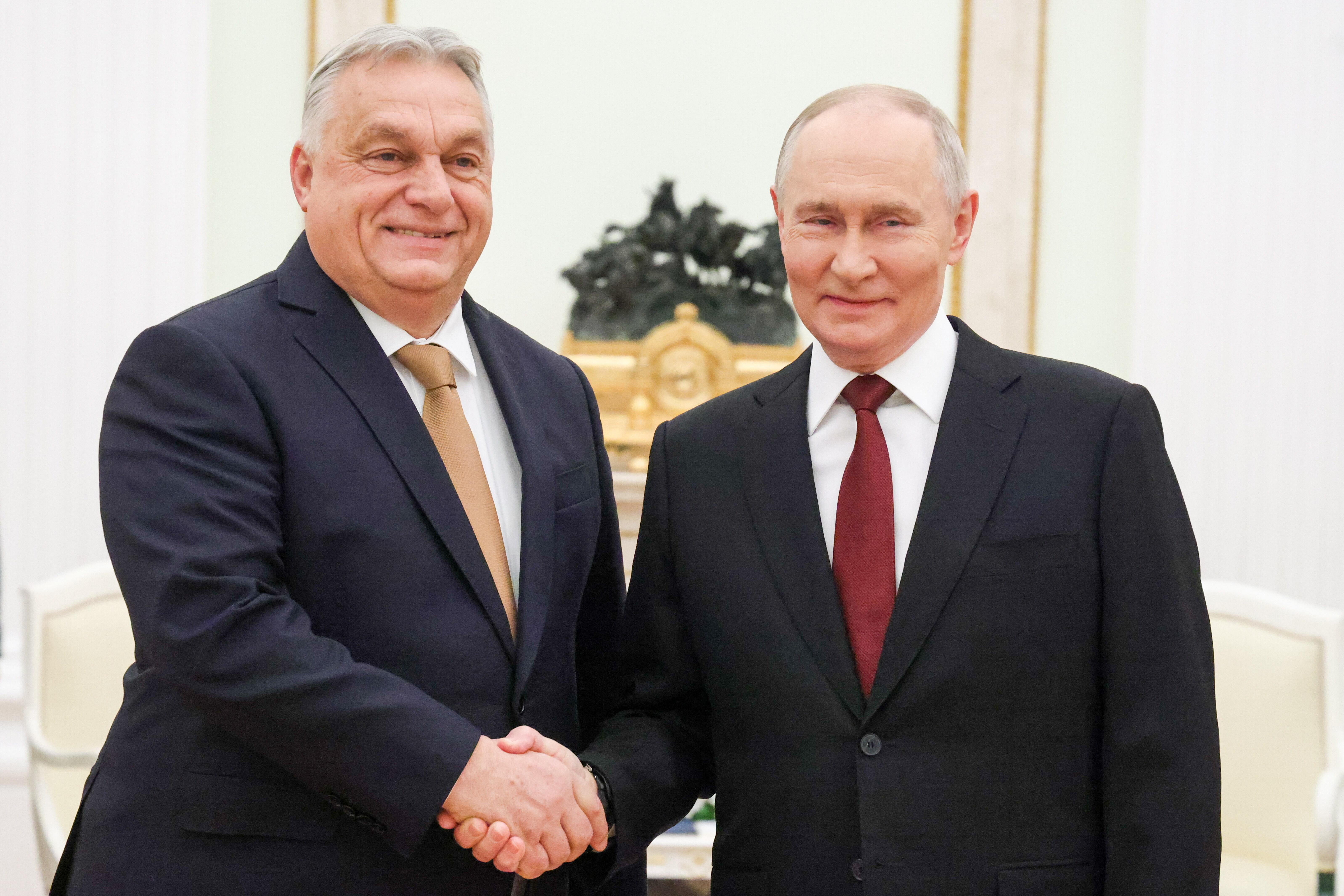(Archivbild) Victor Orbán und Wladimir Putin im Kreml