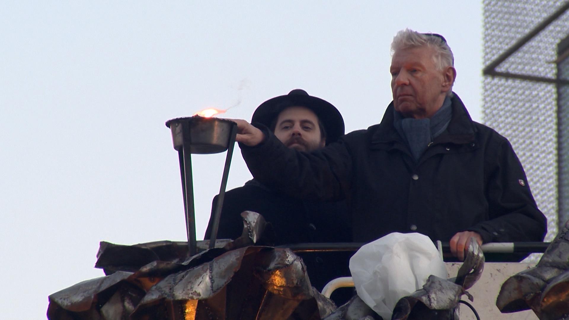 Das jüdische Lichterfest Chanukka hat heute begonnen. 