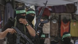 Bewaffnete Hamas-Kämpfer (Archivbild) | Bild:dpa-Bildfunk/Wissam Nassar