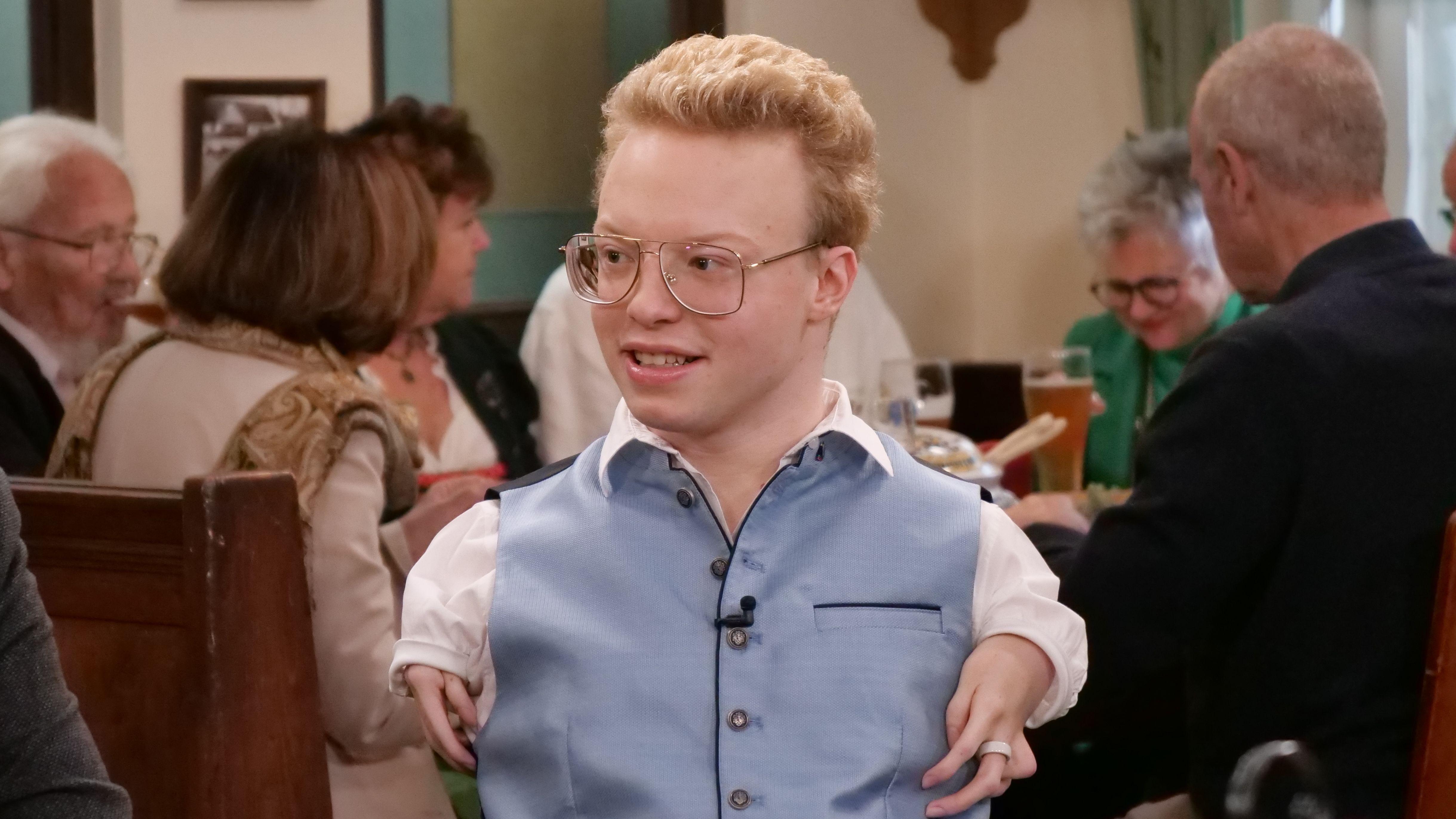 Josia Topf beim Sonntags-Stammtisch